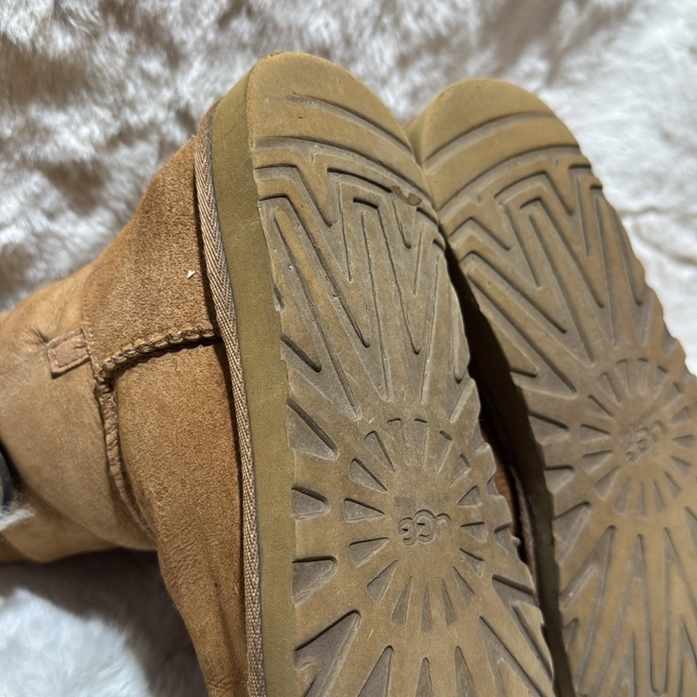Ugg Bailey Button II Women Chestnut Size 8 - Picture 11 of 13